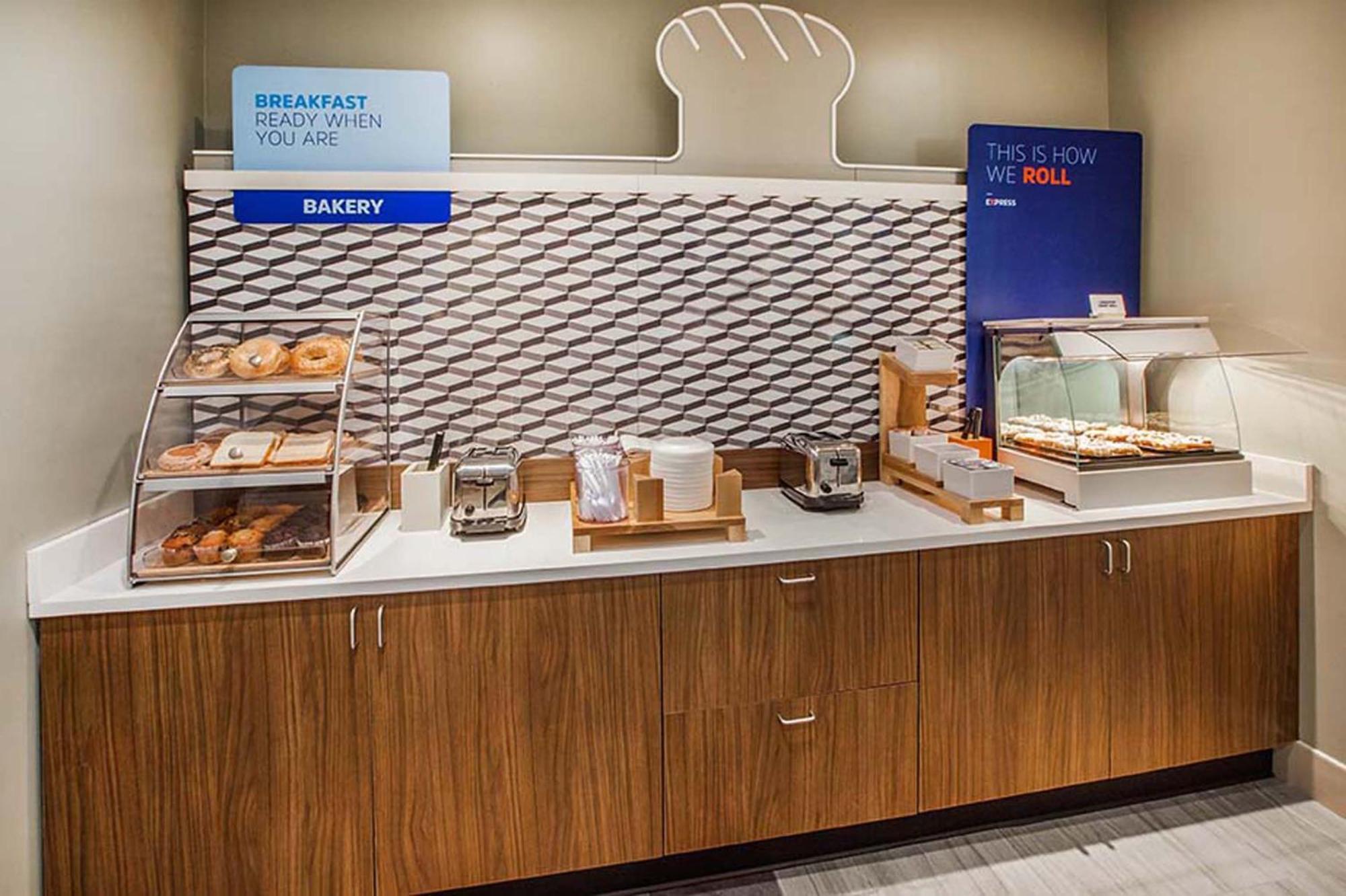 Holiday Inn Express Hotel & Suites Charlottetown By Ihg Dış mekan fotoğraf